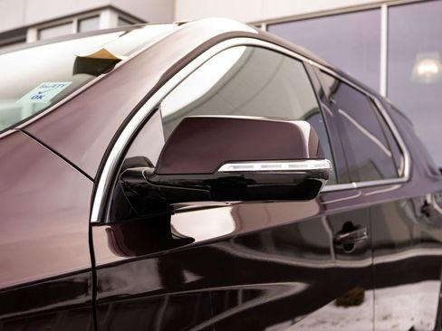 Used 2018 Chevrolet Traverse LT image 9