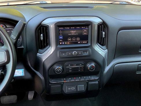 Used 2021 Chevrolet Silverado 1500 Custom RWD image 7