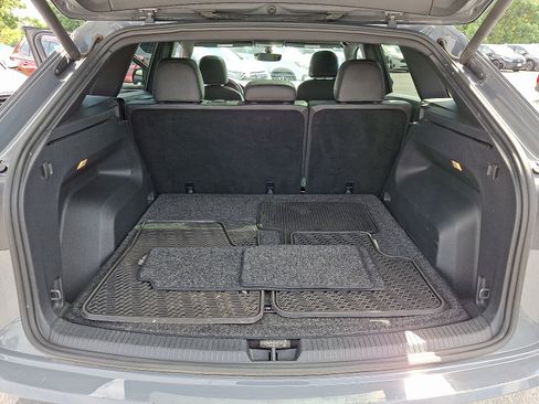 Used 2020 Volkswagen Atlas Cross Sport SE AWD/4WD image 29