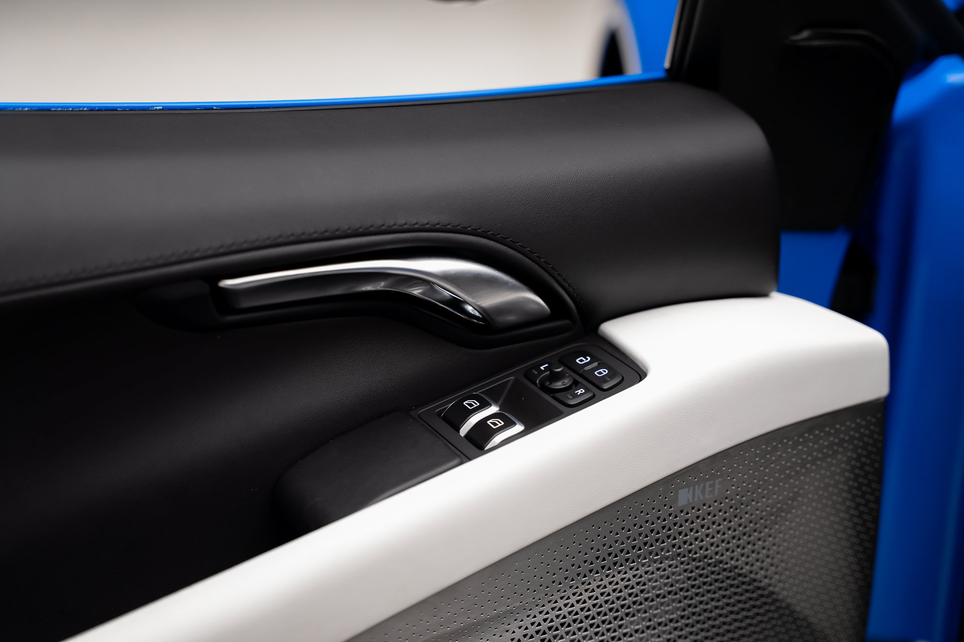 Used 2025 Lotus Emira RWD image 53