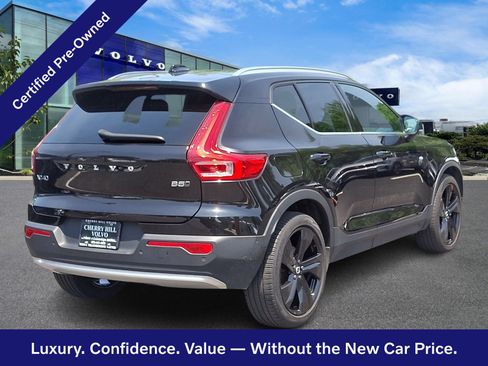 Certified 2024 Volvo XC40 B5 Ultimate w/ Climate Package AWD/4WD image 7