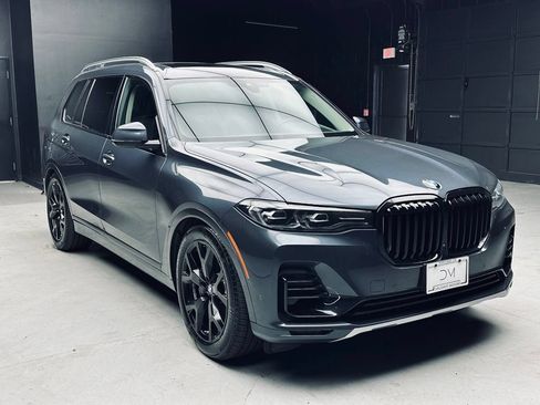 Used 2020 BMW X7 xDrive40i w/ Premium Package AWD/4WD image 9