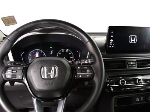 Certified 2023 Honda Pilot Touring image 16