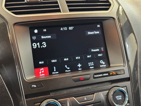 Used 2017 Ford Explorer XLT w/ Equipment Group 202A image 39