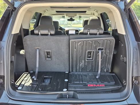 Used 2023 GMC Acadia Denali w/ Denali Ultimate Package AWD/4WD image 26