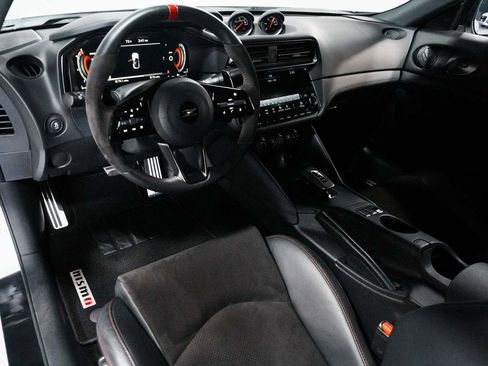 Used 2024 Nissan Z NISMO w/ Floor Mat Package RWD image 13