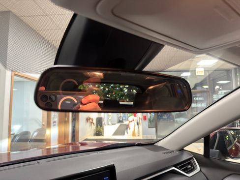 Used 2019 Toyota RAV4 XLE w/ All Weather Liner Package image 52