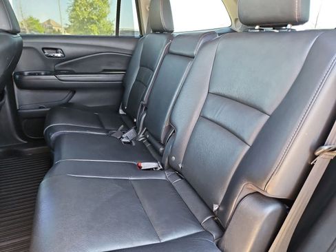 Used 2020 Honda Pilot Touring image 19