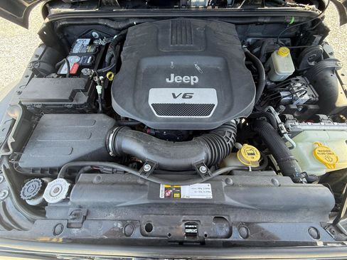 Used 2014 Jeep Wrangler Sport w/ Quick Order Package 24S image 9