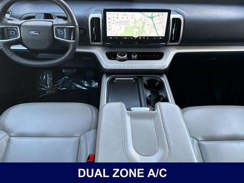 Used 2025 Ford Expedition Max Active AWD/4WD image 17