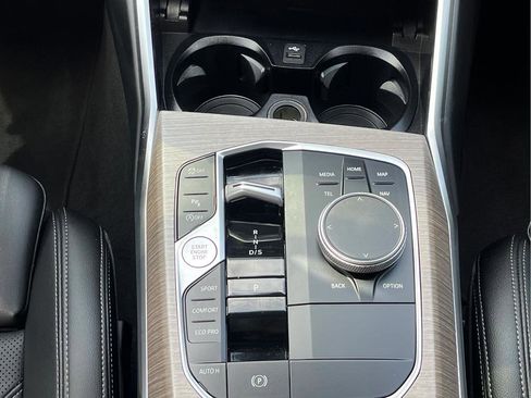 Used 2025 BMW 330i Sedan RWD image 19