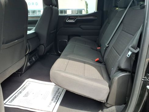 Used 2025 Chevrolet Silverado 1500 LT AWD/4WD image 25