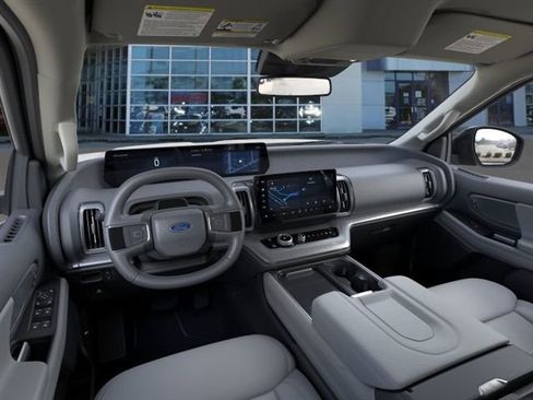 New 2026 Ford Expedition Active RWD image 9