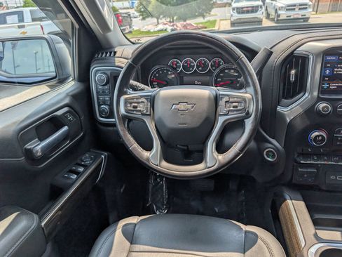 Used 2021 Chevrolet Silverado 1500 RST w/ Convenience Package II AWD/4WD image 18