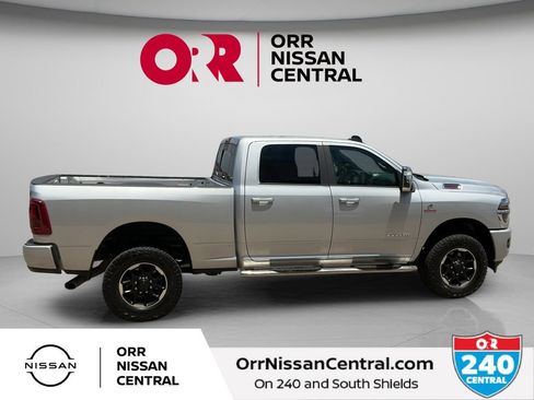 Used 2026 RAM 2500 Laramie AWD/4WD image 4