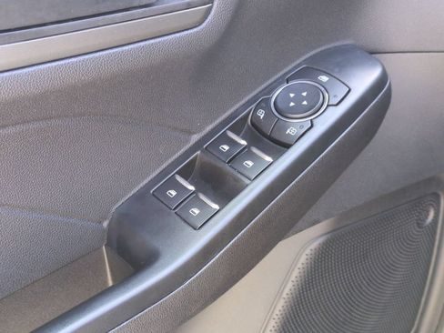 Used 2025 Ford Escape Active AWD/4WD image 13