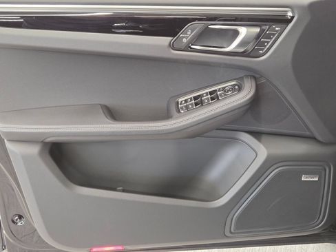 Certified 2026 Porsche Macan S AWD/4WD image 14