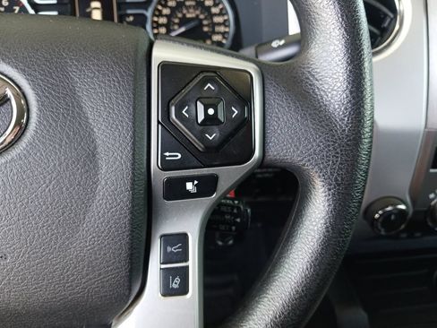Used 2021 Toyota Tundra SR5 AWD/4WD image 32