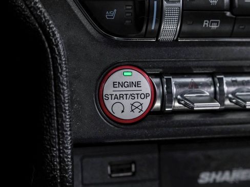 Used 2017 Ford Mustang Premium image 24