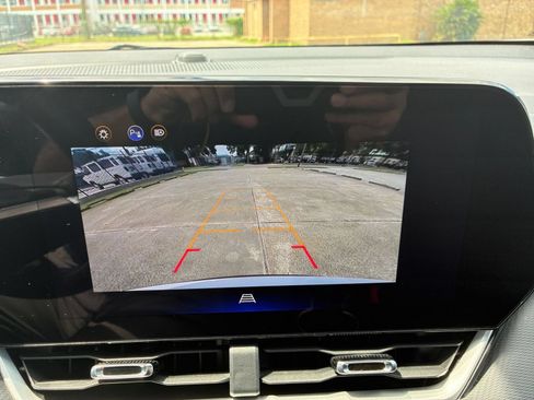 Used 2025 Chevrolet Equinox LT FWD image 22