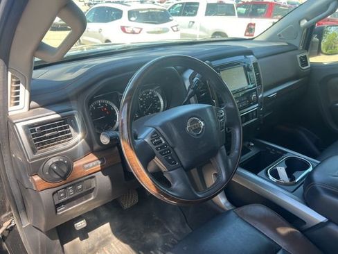 Used 2017 Nissan Titan Platinum Reserve w/ Off-Road Package AWD/4WD image 14