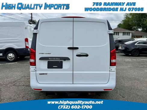 Used 2021 Mercedes-Benz Metris image 6