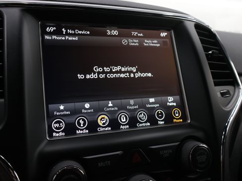 Used 2018 Jeep Grand Cherokee Altitude AWD/4WD image 55