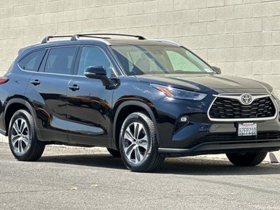 Used 2022 Toyota Highlander XLE
