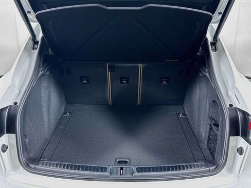 New 2026 Porsche Macan AWD/4WD image 27