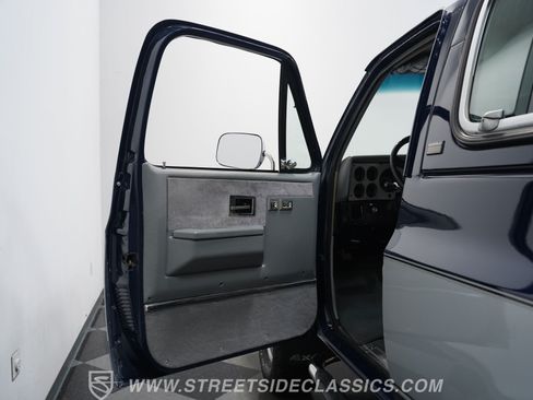 Used 1991 Chevrolet Blazer 4WD image 34