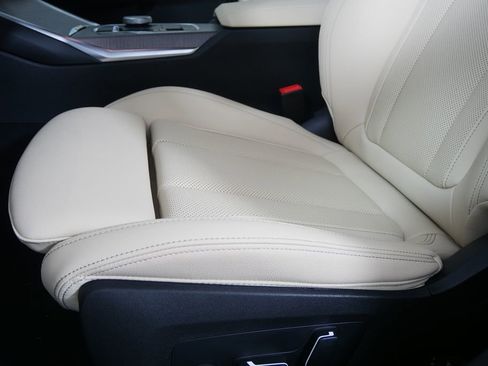 Certified 2026 BMW 330i xDrive Sedan w/ Premium Package image 10