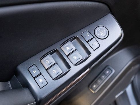 Used 2019 Chevrolet Tahoe LT image 15