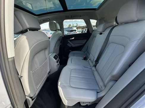 Used 2022 Audi Q5 2.0T Premium w/ Convenience Package image 20