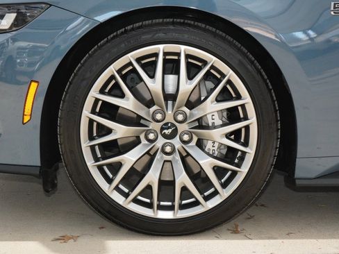 Used 2024 Ford Mustang GT Premium image 9