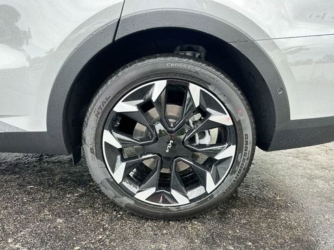 Used 2024 Kia Sorento SX image 28