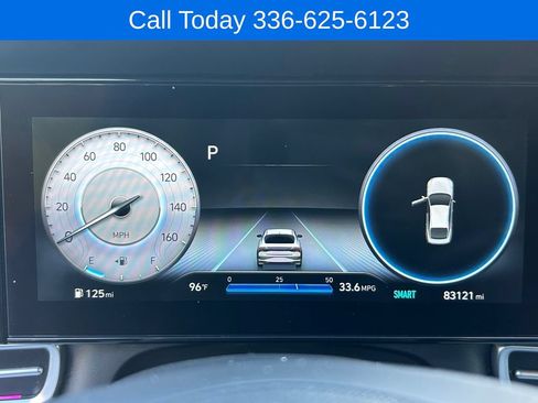 Used 2022 Hyundai Elantra Limited FWD image 19