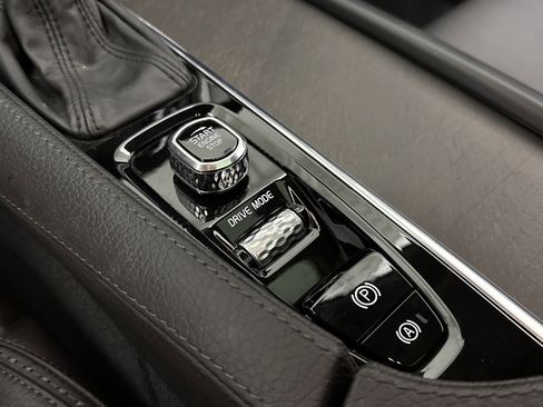 Used 2019 Volvo V90 T6 Cross Country w/ Advanced Package image 15