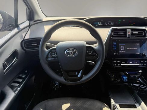 Used 2019 Toyota Prius LE w/ Carpet Mat Package FWD image 24