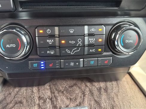 Used 2017 Ford F250 Lariat w/ Chrome Package AWD/4WD image 25