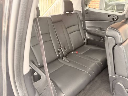 Used 2016 Honda Pilot Touring image 18