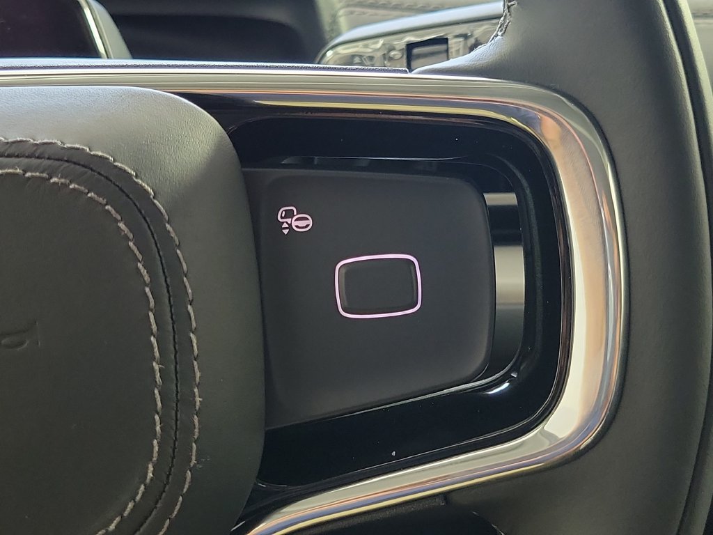 New 2027 Lincoln Navigator Premiere RWD image 25