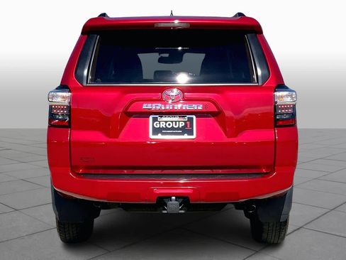 Used 2023 Toyota 4Runner SR5 Premium image 5