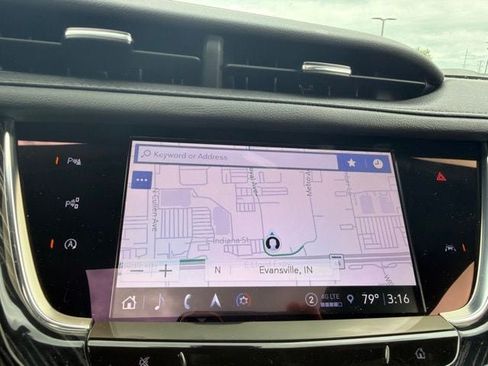 Used 2025 Cadillac XT6 Premium Luxury w/ Technology Package AWD/4WD image 17