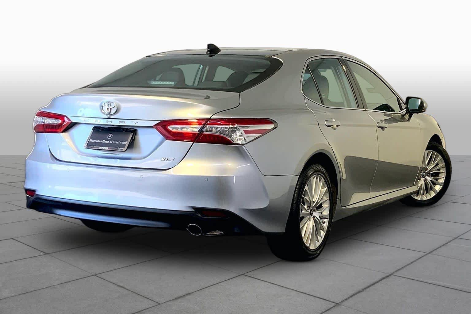 Used 2019 Toyota Camry XLE w/ Driver Assist Package FWD image 13