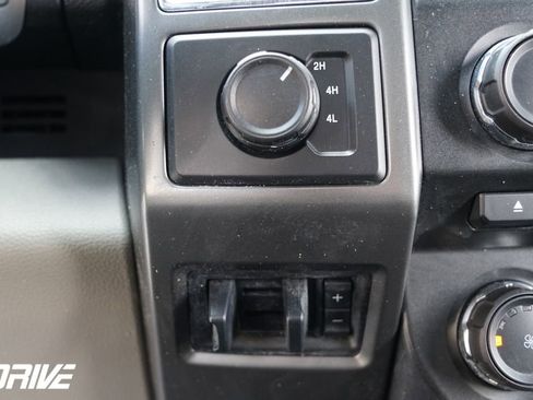 Used 2018 Ford F250 XLT AWD/4WD image 27