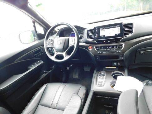 Used 2022 Honda Passport TrailSport image 7