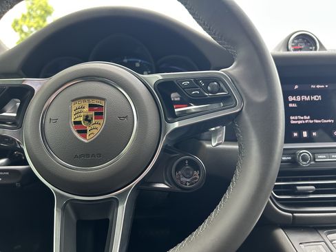 Used 2021 Porsche Macan GTS AWD/4WD image 19
