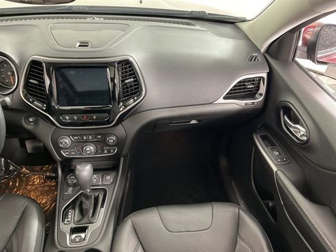 Used 2021 Jeep Cherokee Limited image 20