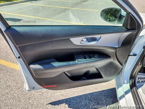 Used 2023 Kia Forte LXS FWD image 22