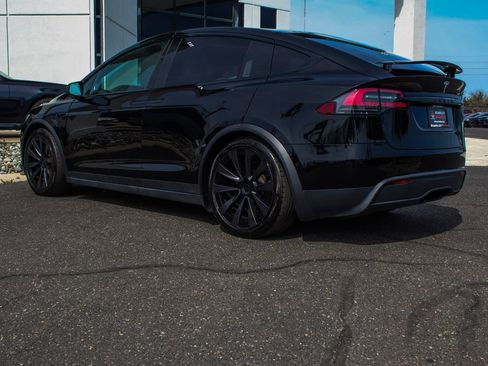 Used 2022 Tesla Model X Plaid image 4